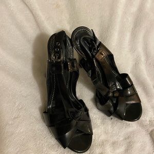 Black shiny strap leather shoes,   4 inches,